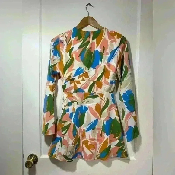 KITTENISH STAND OUT PRINTED
MINI DRESS - Picture 3 of 8